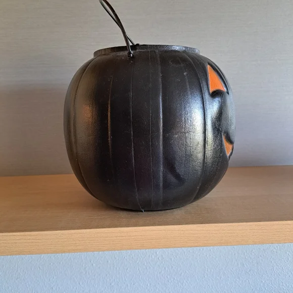 Vintage Black/Orange Pumpkin HALLOWEEN BUCKET - Picture 6 of 11